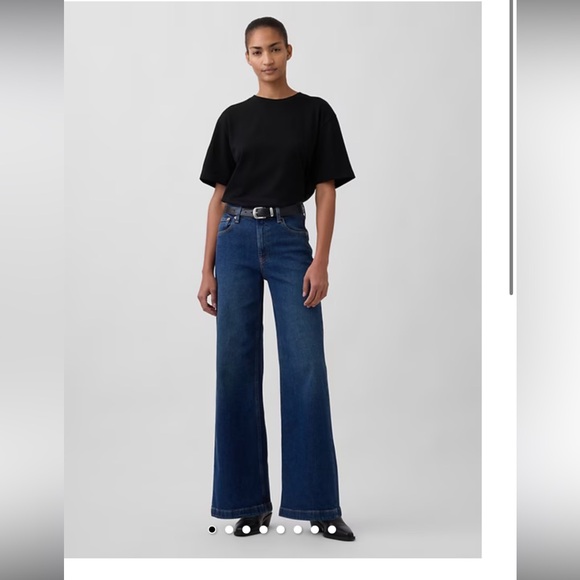 GAP Denim - GAP Stride High Rise Wide Leg Jeans in a dark wash denim Size 29 Petite